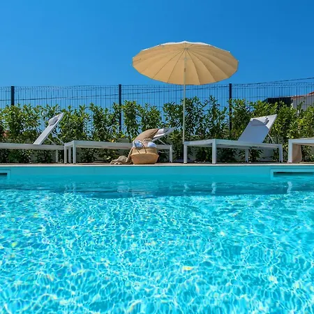 Marula - With Heated Pool