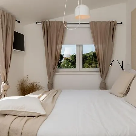 Marula - With Heated Pool Holiday home Marina